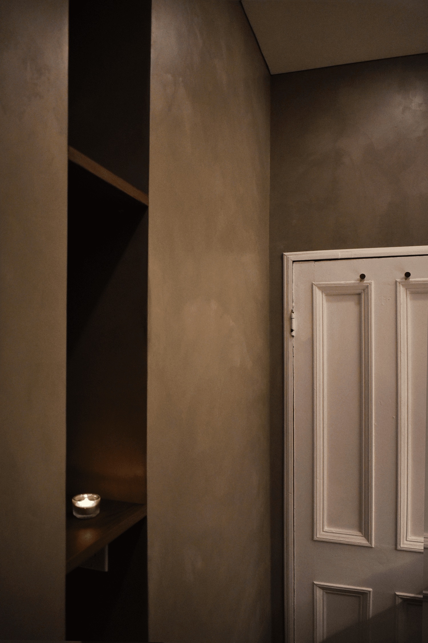 Bathroom detail on Avenue Laval