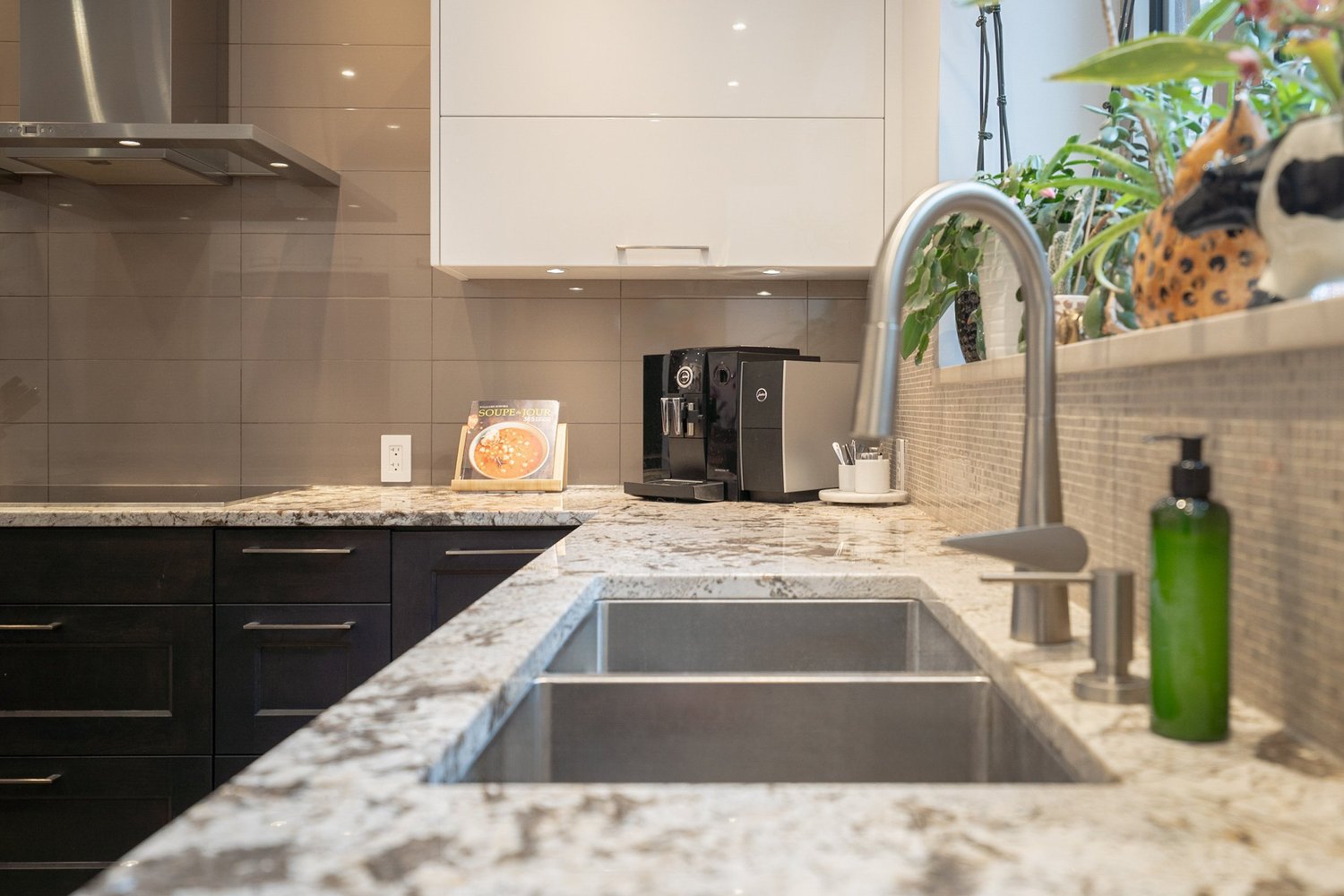 Kitchen on Grey Avenue